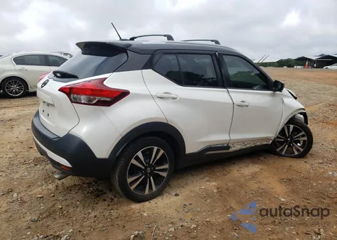 2018 Nissan Kicks S z USA, uszkodzony, nr VIN 3N1CP5CU0JL537687